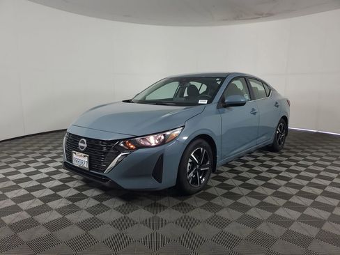 Used 2024 Nissan Sentra SV w/ All-Weather Package image 8