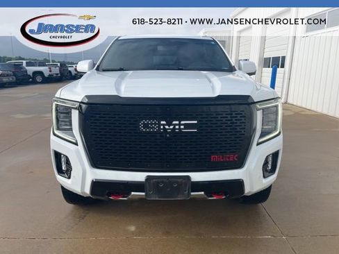 Used 2022 GMC Yukon XL AT4 AWD/4WD image 2
