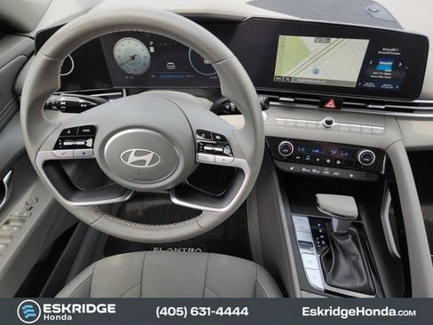 Used 2024 Hyundai Elantra SEL w/ Convenience Package FWD image 27