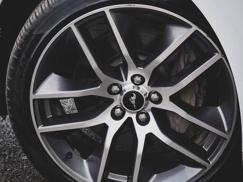 Used 2015 Ford Mustang GT Premium w/ Equipment Group 401A image 19