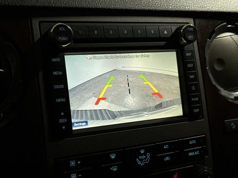 Used 2012 Ford F250 Lariat w/ Lariat Ultimate Pkg AWD/4WD image 16
