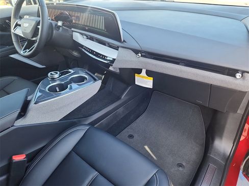 New 2026 Cadillac Optiq Sport 1 image 22