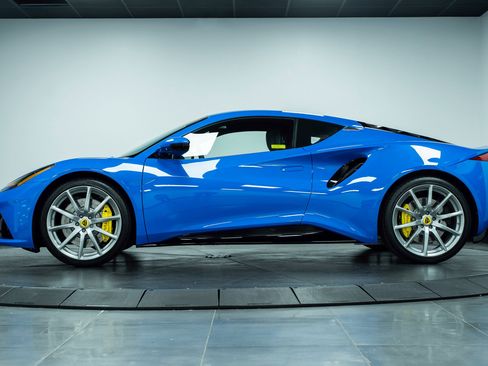 New 2025 Lotus Emira image 37