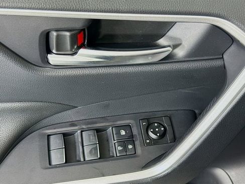 Certified 2025 Toyota RAV4 XLE w/ Convenience Package image 17