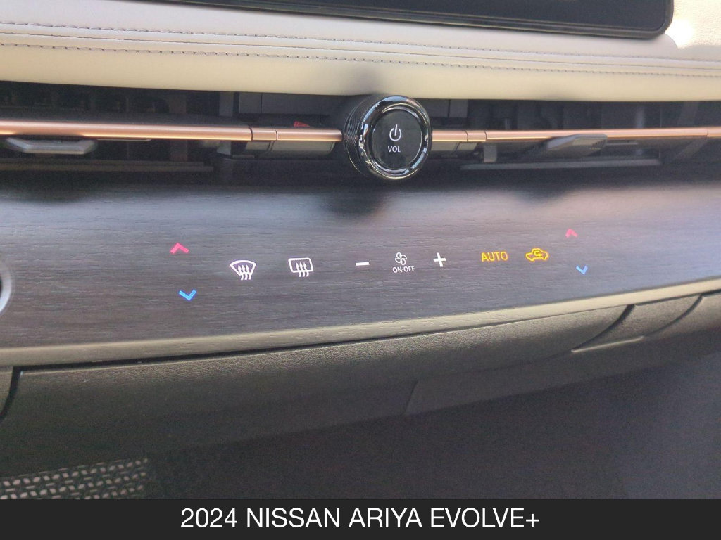 Certified 2024 Nissan Ariya FWD image 23