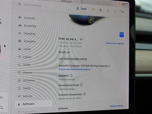 Used 2022 Tesla Model Y Long Range image 16
