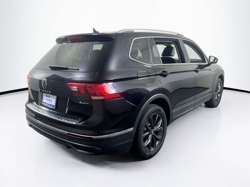 Used 2023 Volkswagen Tiguan SE AWD/4WD image 5