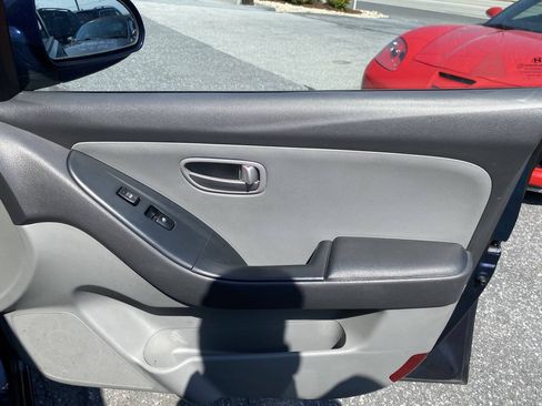 Used 2008 Hyundai Elantra GLS FWD image 16