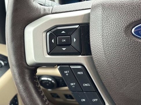 Used 2018 Ford F150 Lariat w/ Equipment Group 502A Luxury image 20