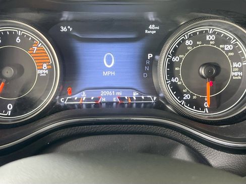 Used 2022 Jeep Cherokee Limited image 12