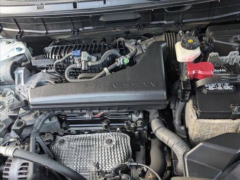 Used 2015 Nissan Rogue SV image 22