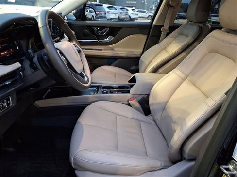 Certified 2024 Lincoln Corsair Reserve image 5