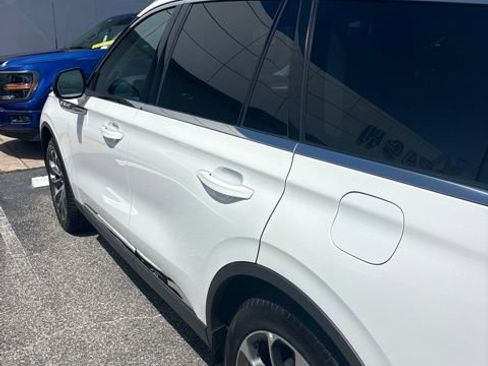 Used 2026 Lincoln Aviator Reserve RWD image 7