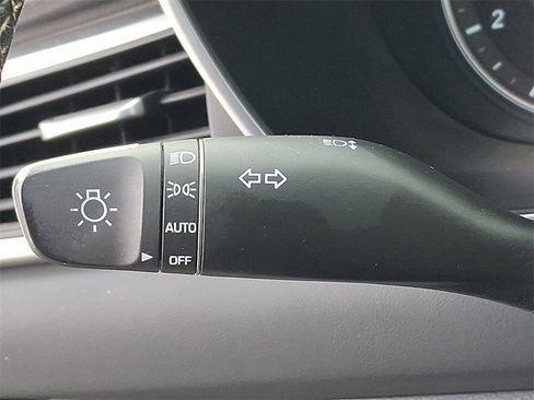 Used 2019 Genesis G70 2.0T Advanced w/ Prestige Package image 28