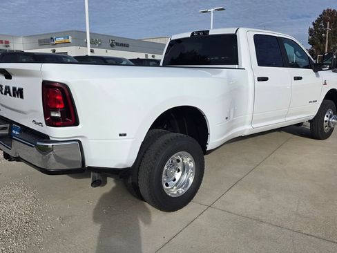 New 2026 RAM 3500 Big Horn AWD/4WD image 5