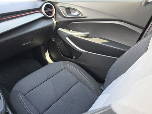 New 2026 Chevrolet Trax RS w/ Sunroof Package FWD image 21