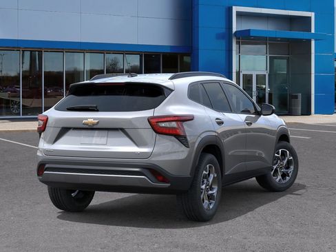 New 2026 Chevrolet Trax LT w/ Driver Confidence Package image 7