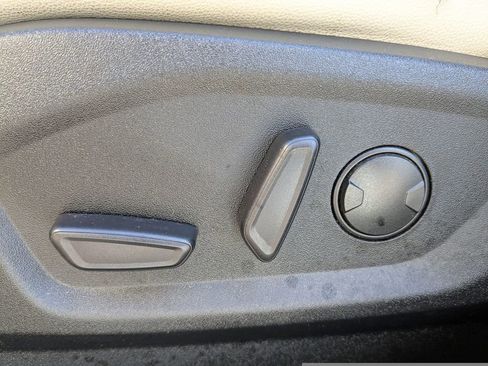 Used 2022 Ford Edge Titanium image 22