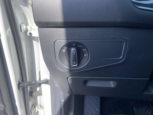 Used 2018 Volkswagen Tiguan SEL AWD/4WD image 20
