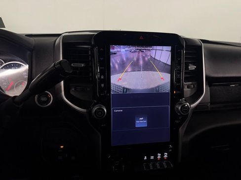 Used 2025 RAM 2500 Big Horn AWD/4WD image 19