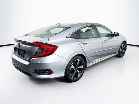 Used 2016 Honda Civic Touring image 9