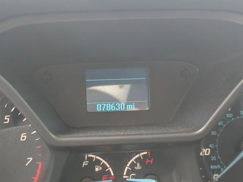 Used 2016 Ford Transit Connect XLT image 2