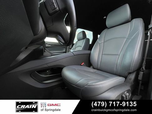 Used 2024 Buick Enclave Essence FWD image 24
