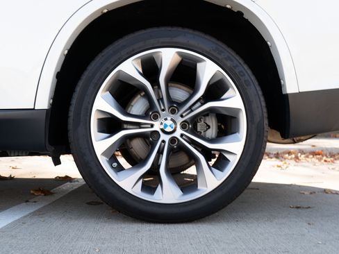 Used 2017 BMW X5 xDrive35i image 12