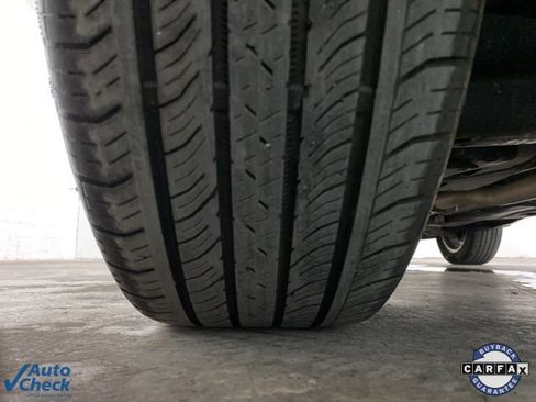 Used 2017 Jeep Cherokee Overland w/ Technology Group image 97