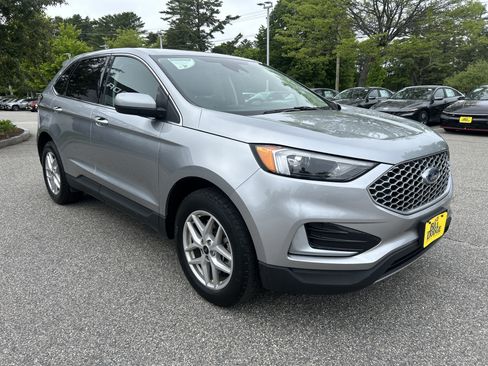 Used 2024 Ford Edge SEL AWD/4WD image 2