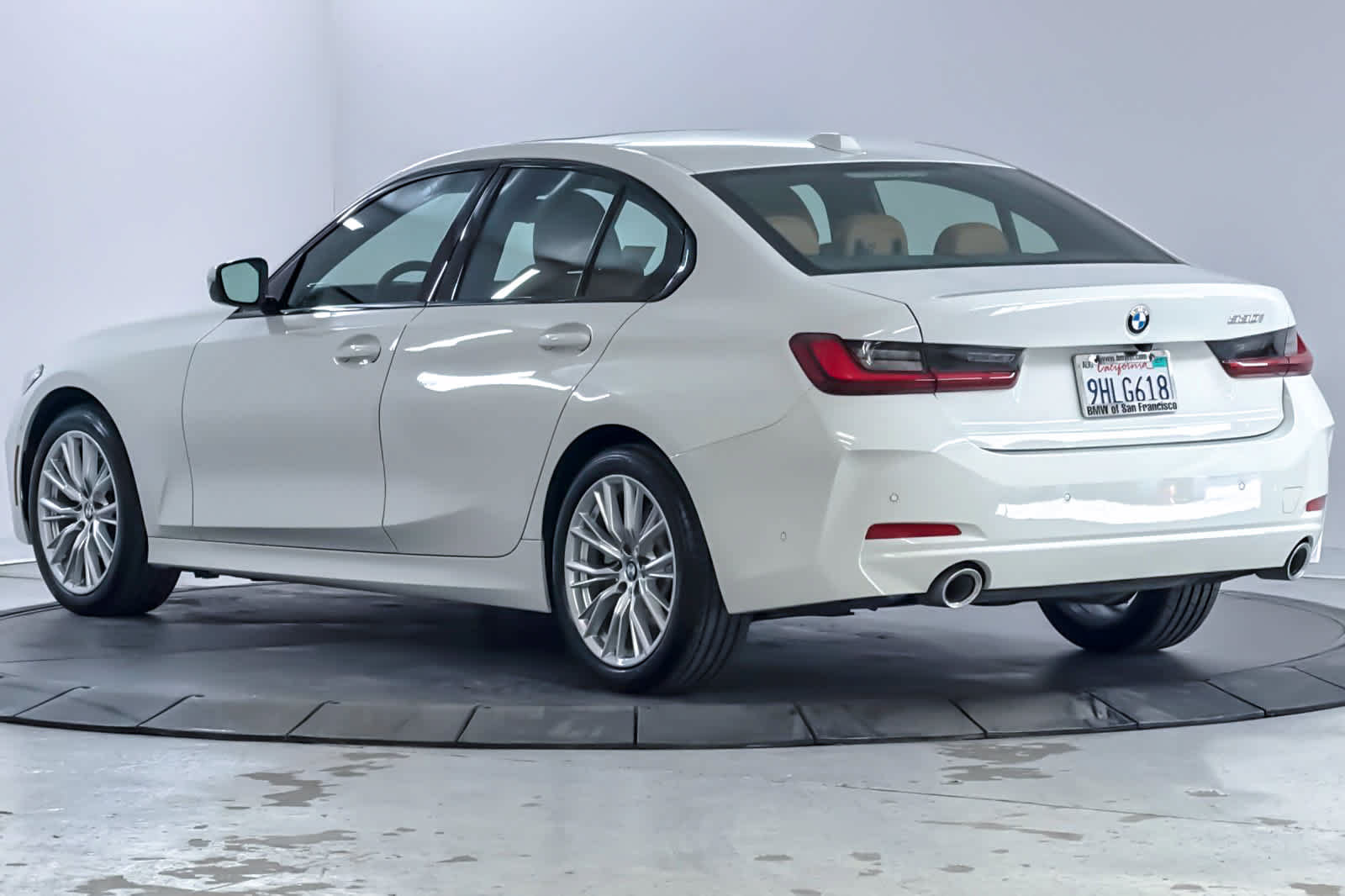 Used 2023 BMW 330i Sedan RWD image 6