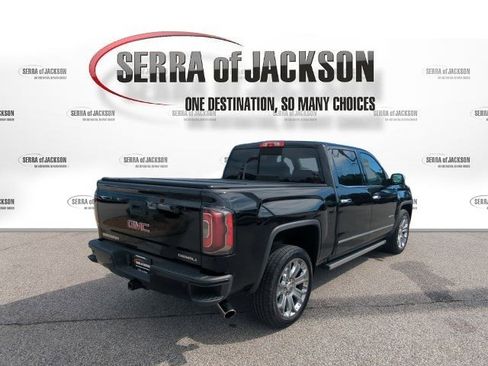 Used 2018 GMC Sierra 1500 Denali w/ Denali Ultimate Package AWD/4WD image 8