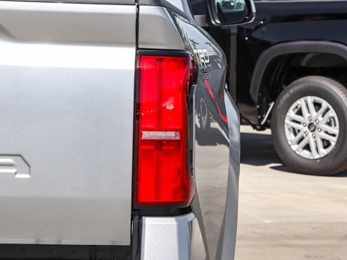 Certified 2025 Toyota Tacoma TRD Sport AWD/4WD image 8