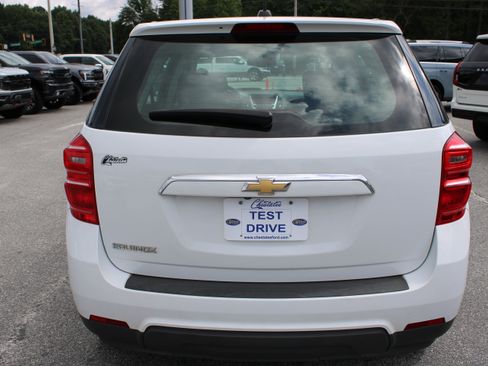 Used 2017 Chevrolet Equinox LS FWD image 7