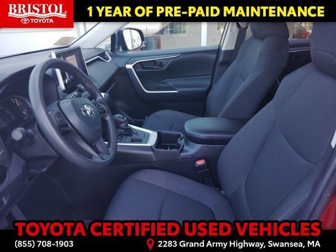 Used 2024 Toyota RAV4 LE AWD/4WD image 14