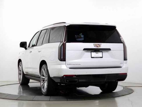 Certified 2025 Cadillac Escalade Sport Platinum image 3