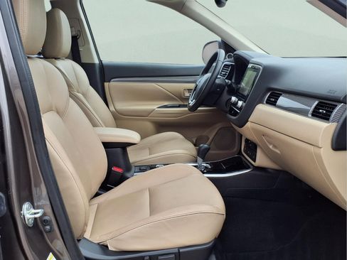 Used 2020 Mitsubishi Outlander SEL image 14