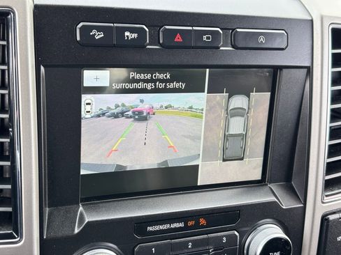 Used 2018 Ford F150 Lariat w/ Equipment Group 502A Luxury AWD/4WD image 8