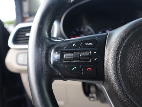 Used 2018 Kia Sorento FWD image 14