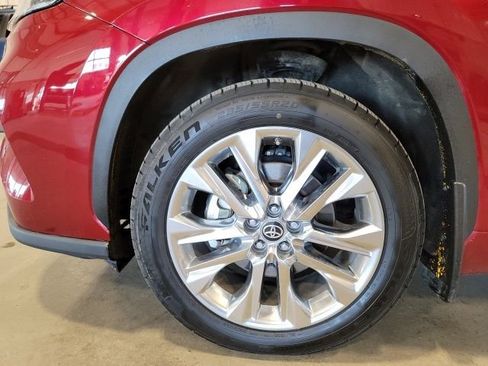 Used 2020 Toyota Highlander Limited image 15