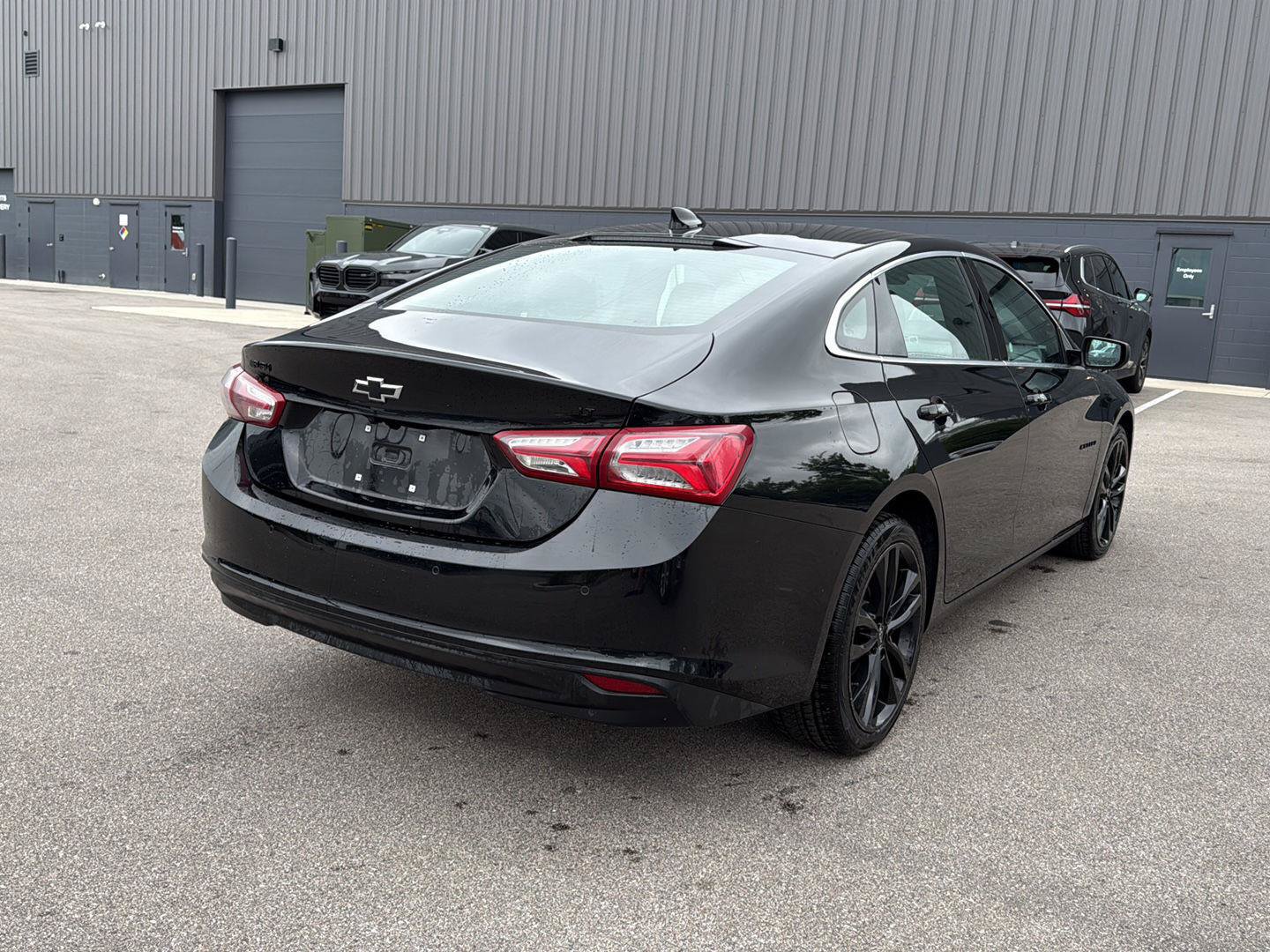 Used 2024 Chevrolet Malibu LT w/ Midnight Edition FWD image 3