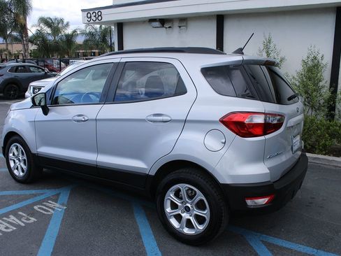 Used 2019 Ford EcoSport SE w/ SE Convenience Package image 4