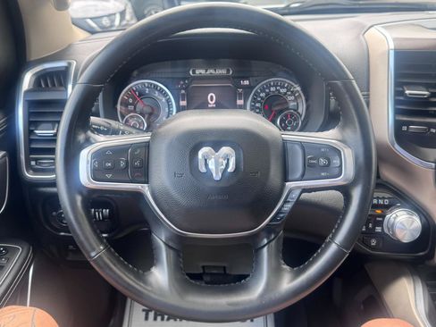 Used 2021 RAM 1500 Laramie AWD/4WD image 10