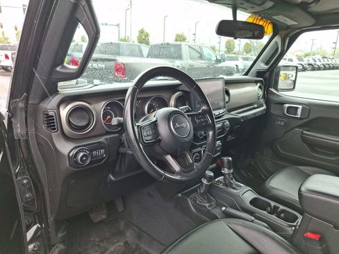 Used 2020 Jeep Wrangler Unlimited Sport AWD/4WD image 18
