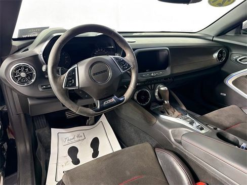 Used 2021 Chevrolet Camaro ZL1 image 9