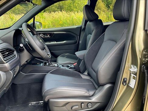 New 2025 Subaru Forester Touring image 9