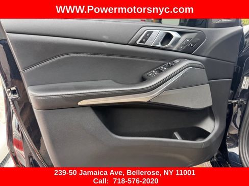 Used 2020 BMW X5 M50i w/ Premium Package AWD/4WD image 24