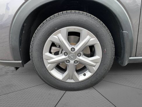 Certified 2024 Honda HR-V LX image 9