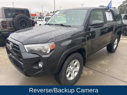 Used 2023 Toyota 4Runner SR5 image 3