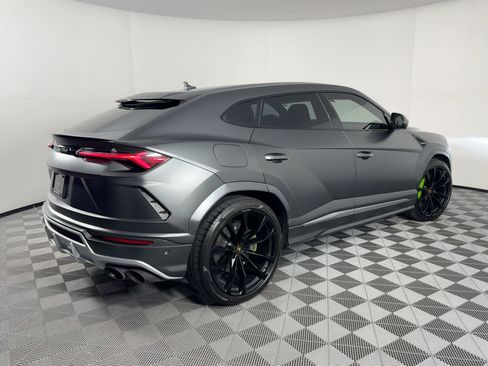 Used 2020 Lamborghini Urus image 9
